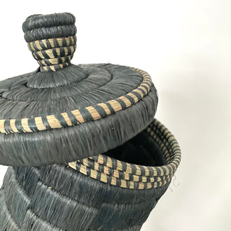 KEZA WOVEN LIDDED BOX