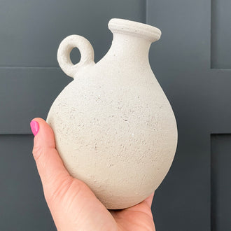 ZOFIA CLAY VASE WITH HANDLE